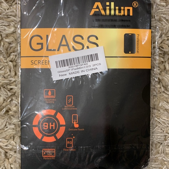 iPad Mini Screen Protector - 2 Pack - Picture 2 of 3